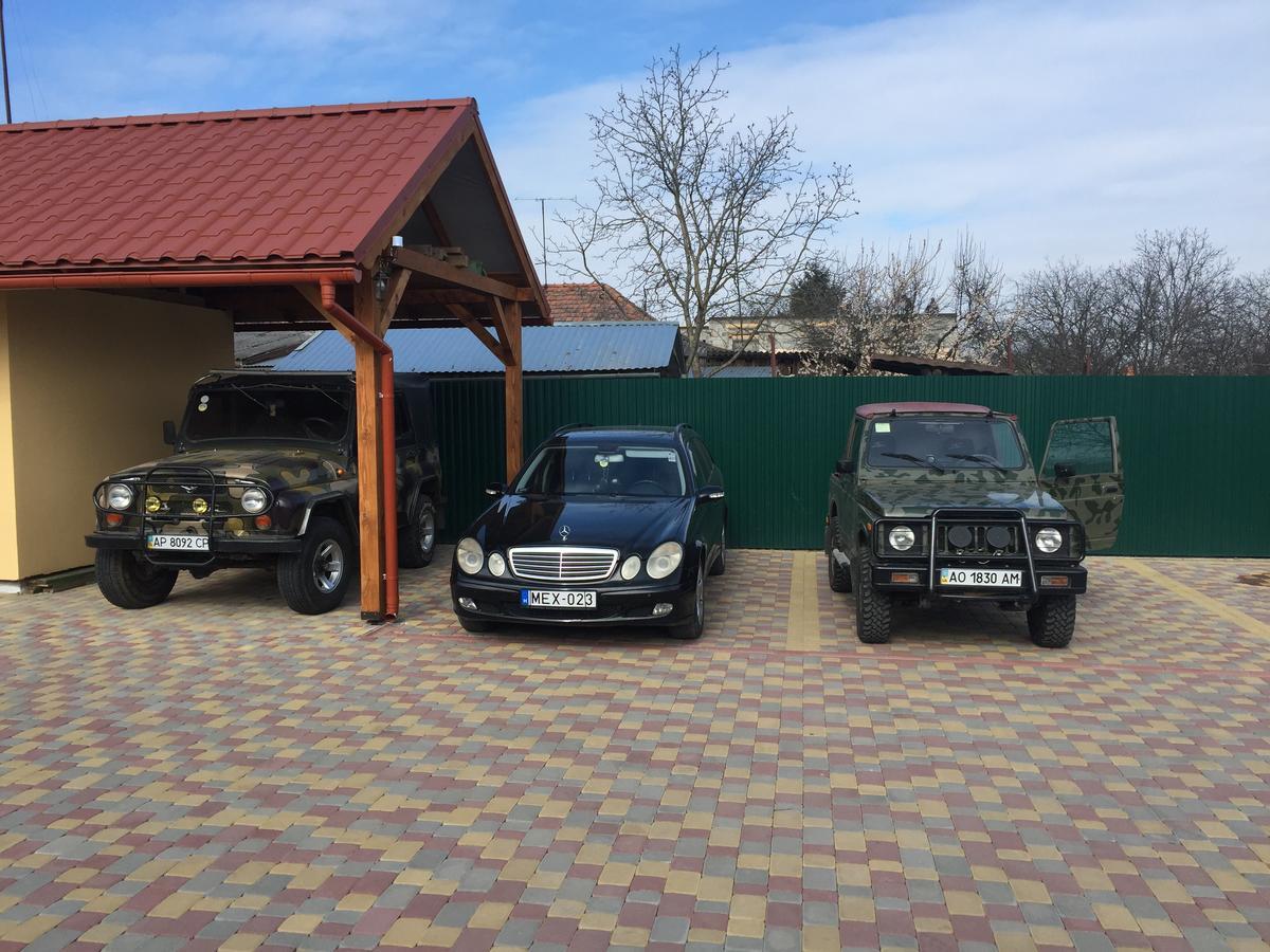 Міні Готель Вілла Вікторія Berehove  Exterior photo